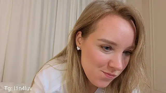 AIicaparkerc's cam snapshot