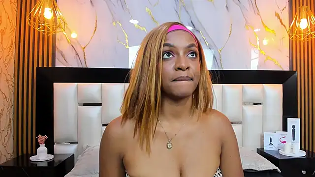 JanneCooper's cam snapshot