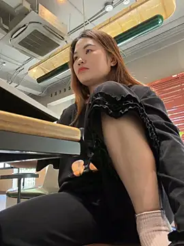 Emily_9xx live sex cam