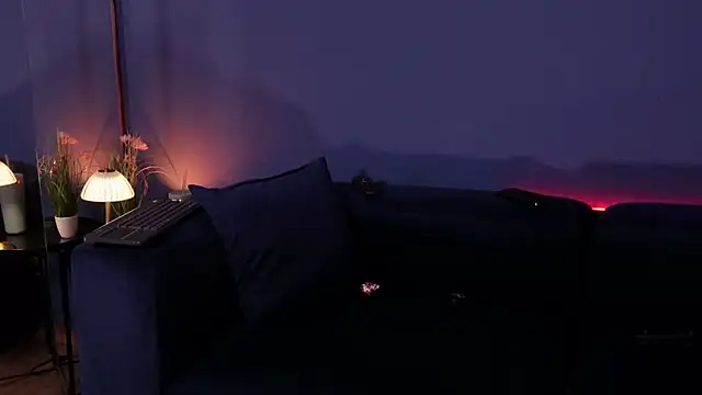 Olivia_Collins1's cam snapshot