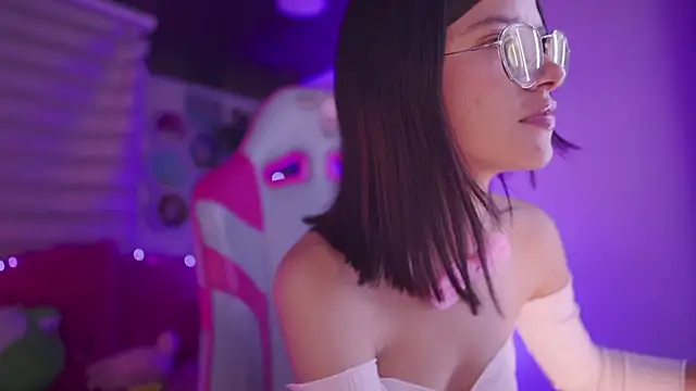 Lana_Dreams_'s cam snapshot