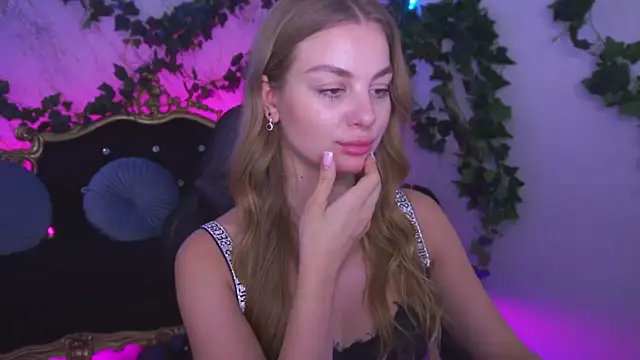 AngyyEyess's cam snapshot