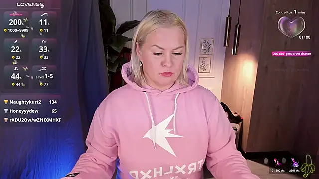 YolandaKiss's cam snapshot