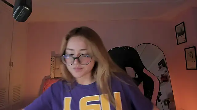 SweetJennaa live sex cam