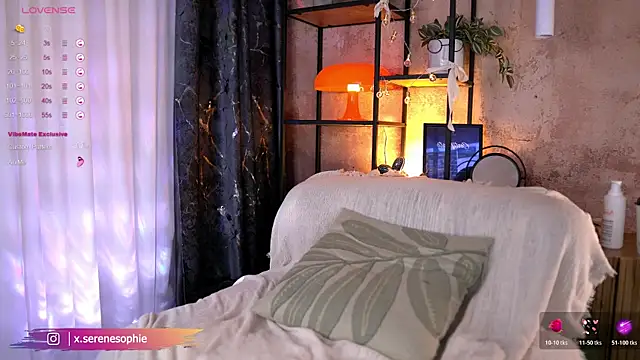 Serene_Sophiex's cam snapshot