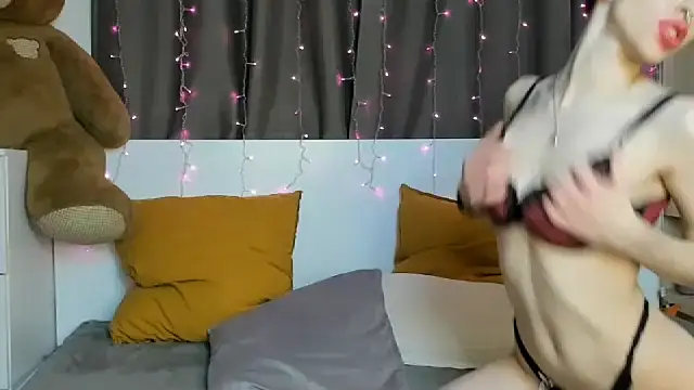 IninityKittyx's cam snapshot