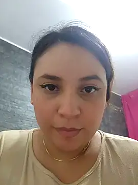 LizzRouse live sex cam