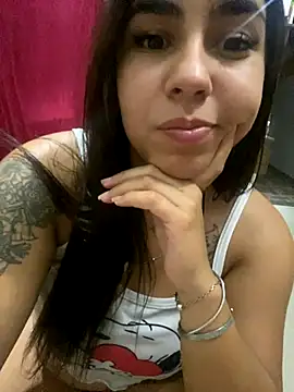 iarinhalatina live sex cam