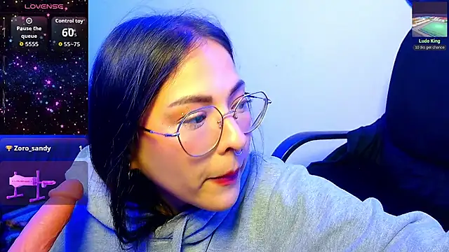 HanaLush27's cam snapshot