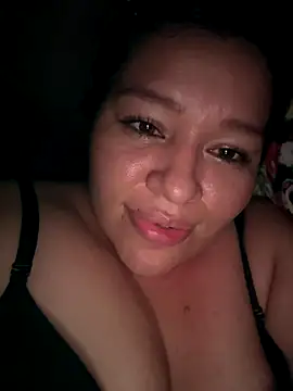 Lovelipsbig's cam snapshot