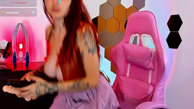 tastymeli's cam snapshot