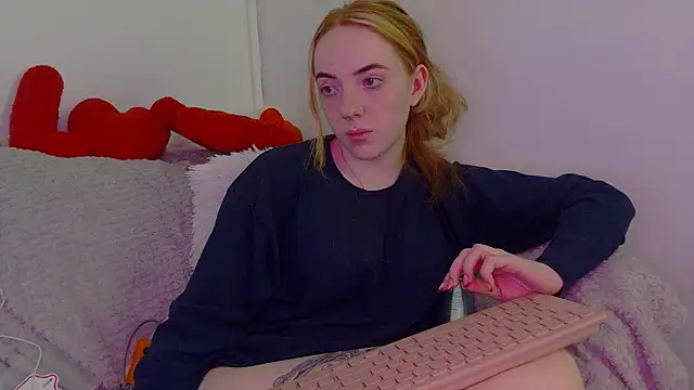 Little-Red21's cam snapshot