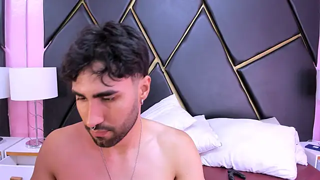 MilanZaire's cam snapshot