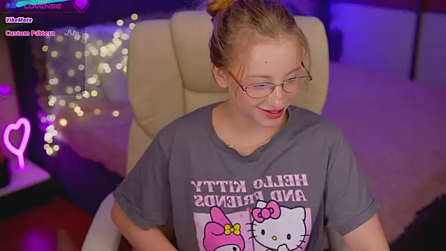 SilverrMoon's cam snapshot