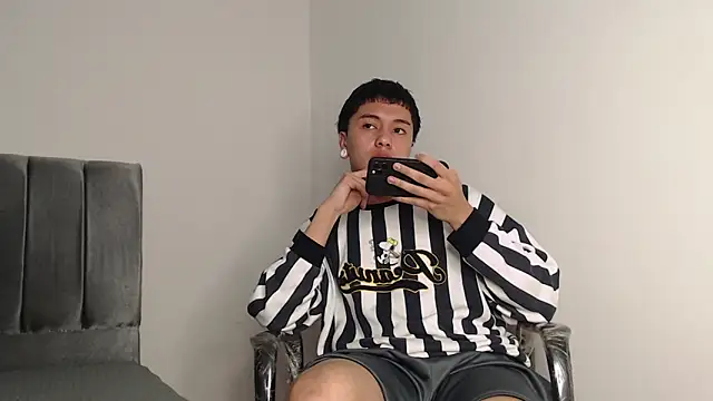 alex-lover's cam snapshot