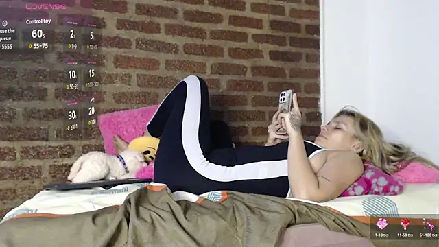 MeganColins1 live sex cam