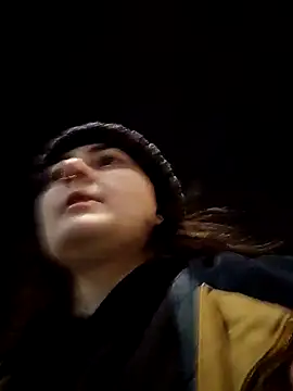 Snowbunnycake_131's cam snapshot