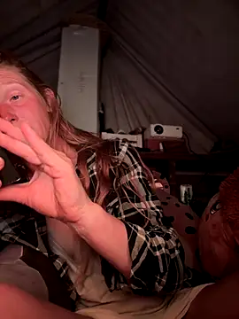 GoldenFlameGoddess's cam snapshot