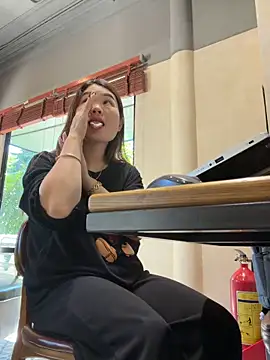 Emily_9xx live sex cam