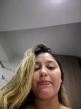 lunablossom_ live sex cam