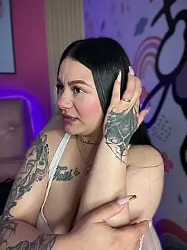 Megaan__More's cam snapshot