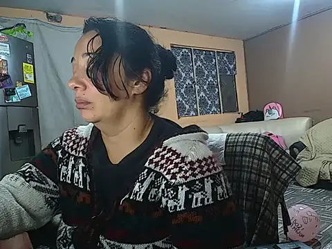 Karina_Aicarddi03's cam snapshot