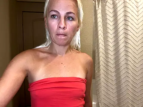 girlfriendmissy's cam snapshot