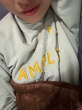 Luna-X's cam snapshot