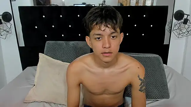 Sebas_cat live sex cam