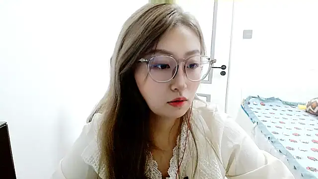 zhenzhen999's cam snapshot