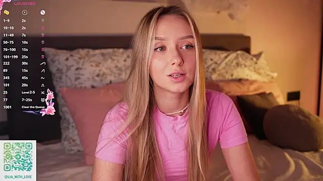 HollisBeckett live sex cam