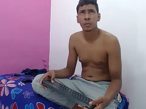 maikel_karol69's cam snapshot