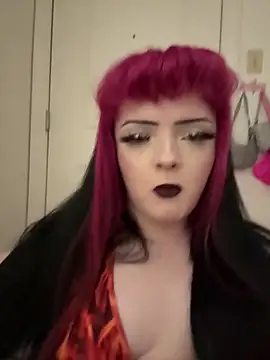 khloekarma's cam snapshot