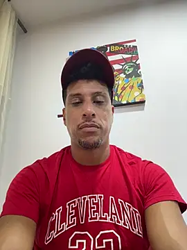 zac-bennett's cam snapshot