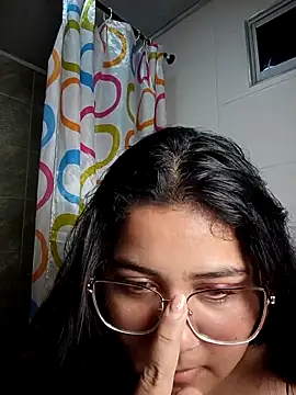 _mari_lunna_'s cam snapshot