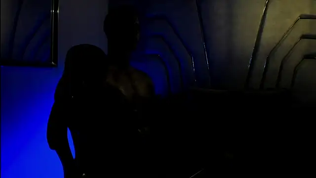 MAXTHOMSON's cam snapshot