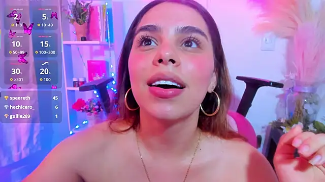 crisbell_lopez's cam snapshot