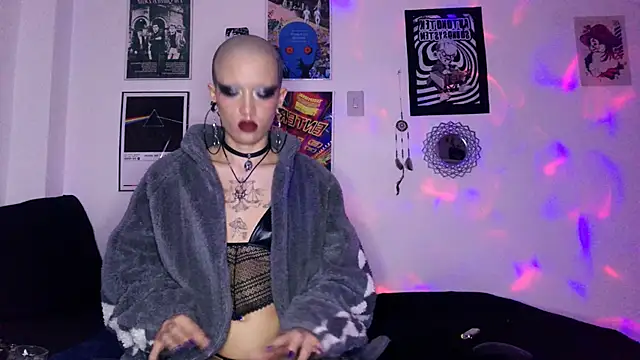 plutonbluemooon333's cam snapshot