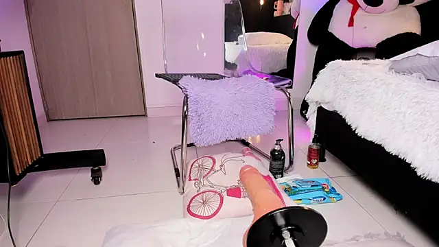 selenne_schmitt live sex cam