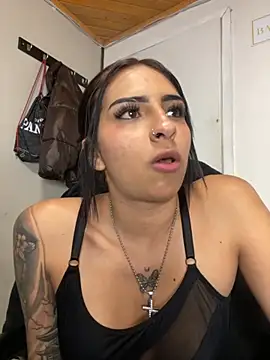 Hilary_pinkk's cam snapshot