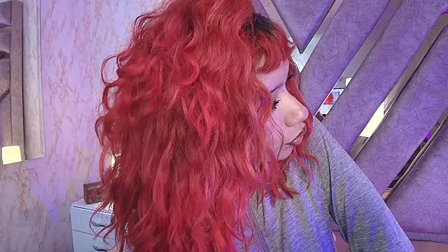 redd_pandaa's cam snapshot