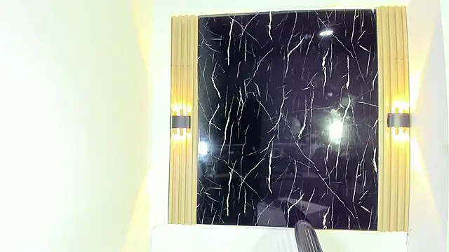 alejo_gray's cam snapshot