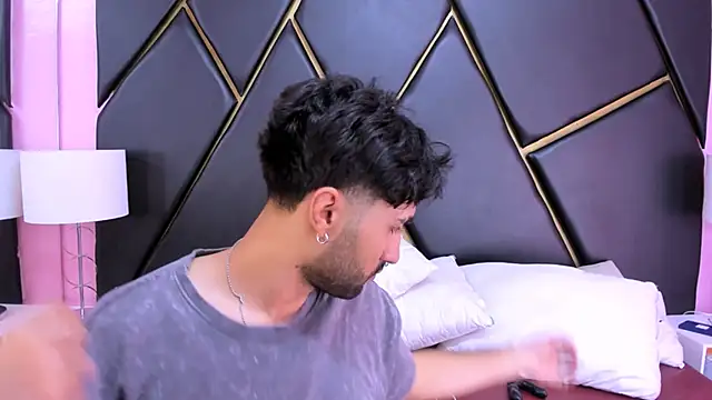 MilanZaire's cam snapshot