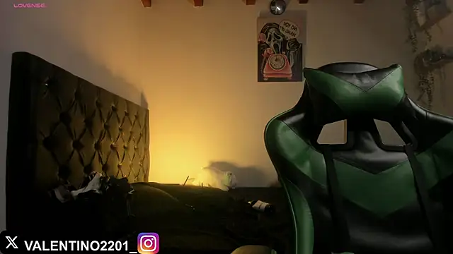 Valentino_Xander's cam snapshot
