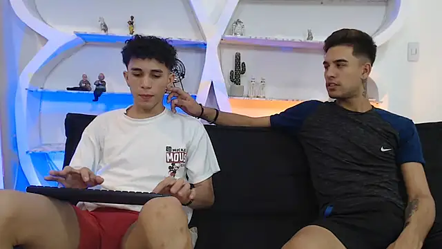 RED_EMPIRE's cam snapshot