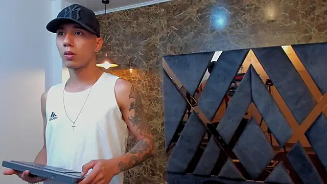 Justin_Lakee's cam snapshot