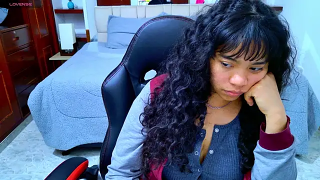 laureentt_'s cam snapshot