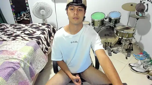 Zack_falcon live sex cam