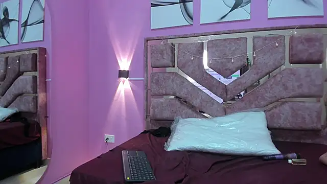 MAVIE_IVANOVA's cam snapshot