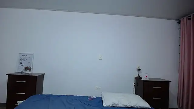 Sarabubbie's cam snapshot